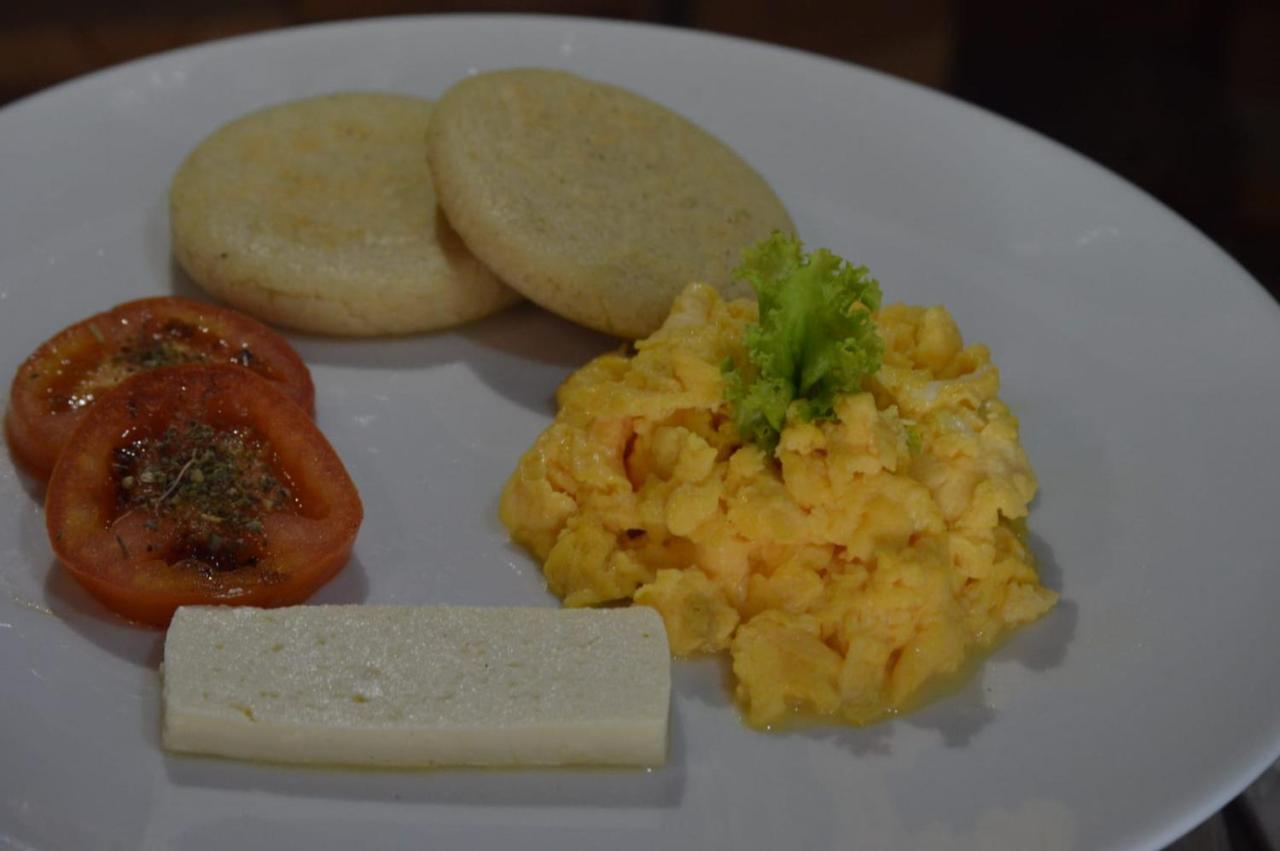 Hotel Med 70 Medellin Ngoại thất bức ảnh