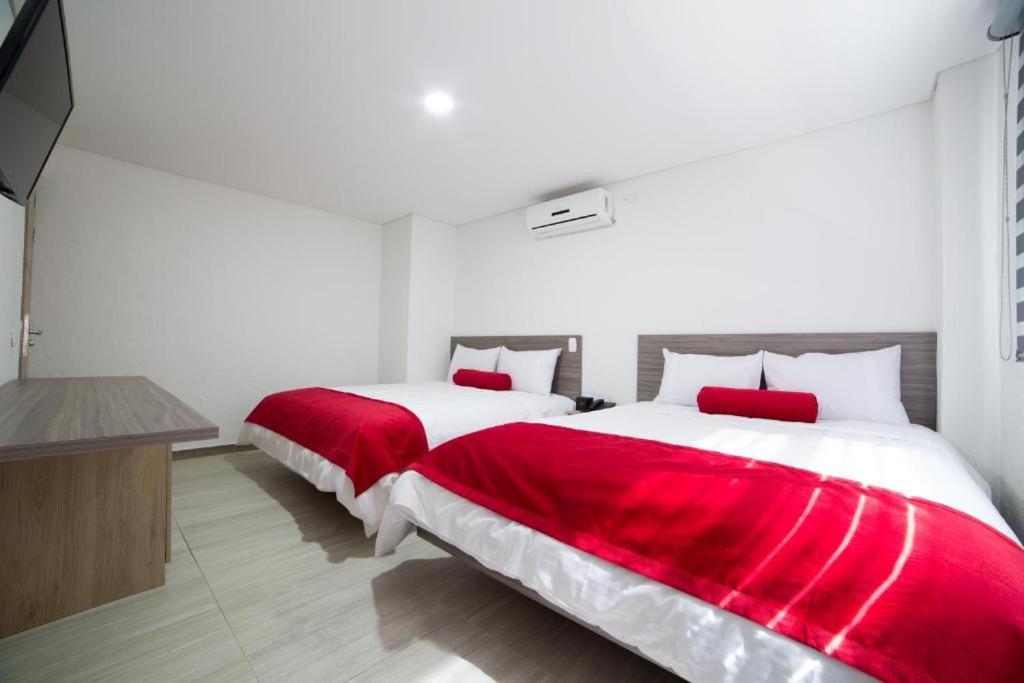Hotel Med 70 Medellin Ngoại thất bức ảnh