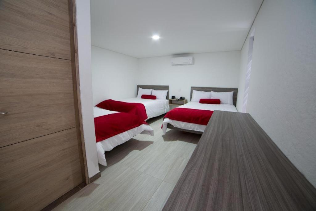 Hotel Med 70 Medellin Ngoại thất bức ảnh