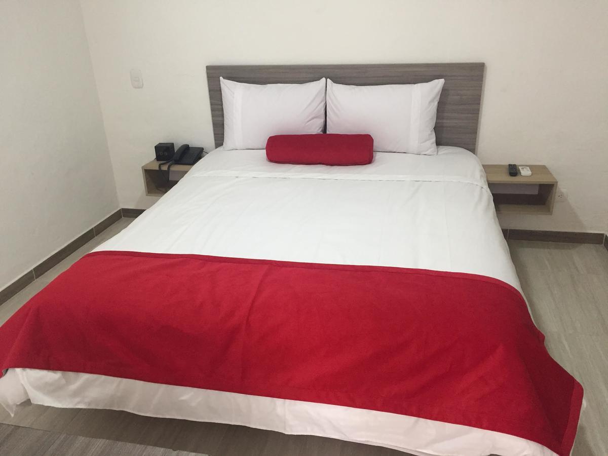 Hotel Med 70 Medellin Ngoại thất bức ảnh