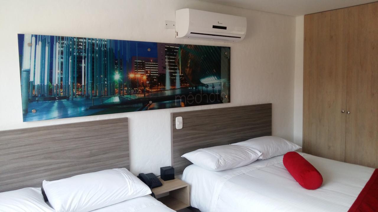 Hotel Med 70 Medellin Ngoại thất bức ảnh