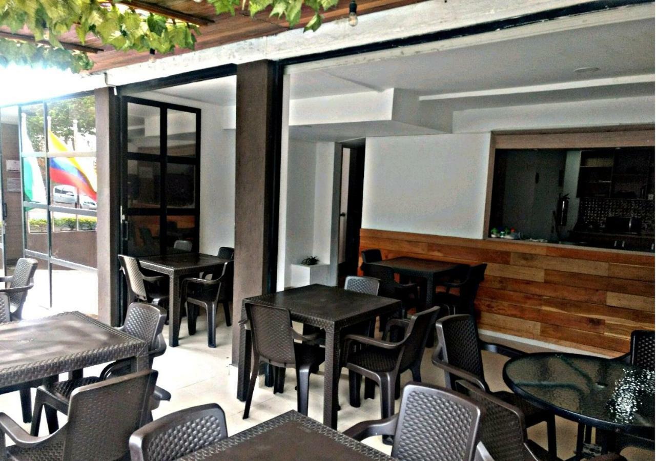 Hotel Med 70 Medellin Ngoại thất bức ảnh